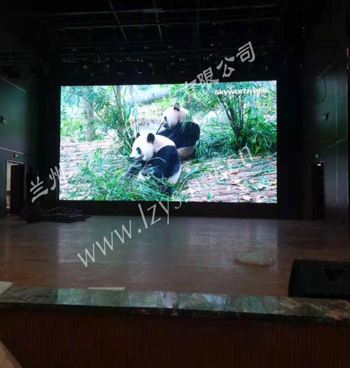 定西東方紅中學(xué)室內(nèi)P2.5全彩