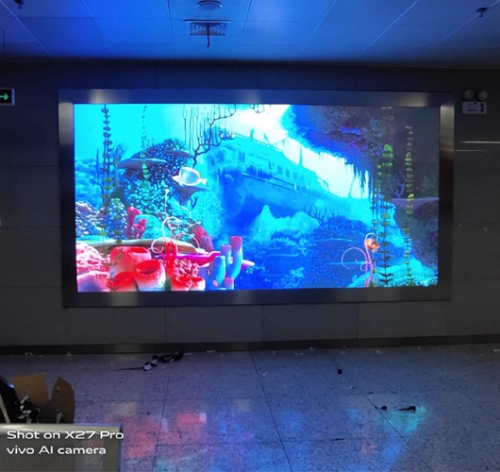 蘭州市人才市場室內小間距1.86全彩LED顯示屏