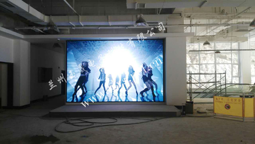 1676450292885835.jpg 抱龍山國(guó)際滑雪場(chǎng)室內(nèi)PH2.5全彩.jpg